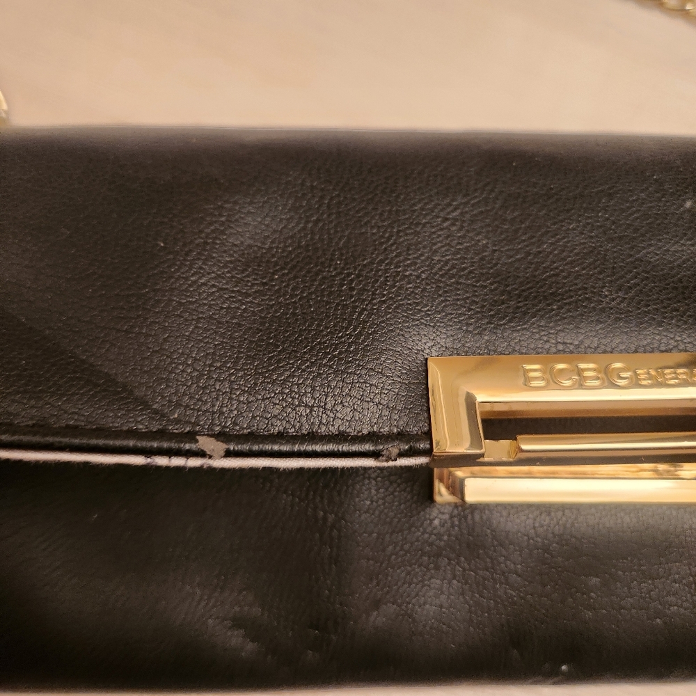 Elegant BCBG Generation Black Chain Shoulder Bag - Picture 7 of 8